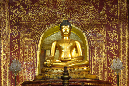 Goldene Buddhastatue 